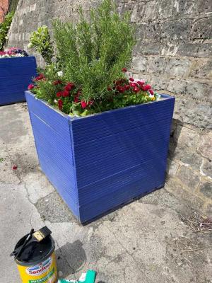 planter-before-repainting